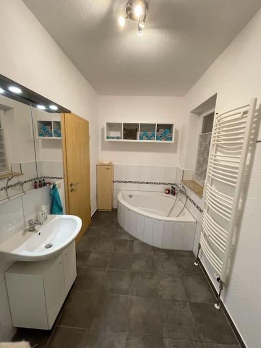 Eicstay - Ferienhaus Fuer Monteure Und Familie Leinefelde-Worbis Екстериор снимка